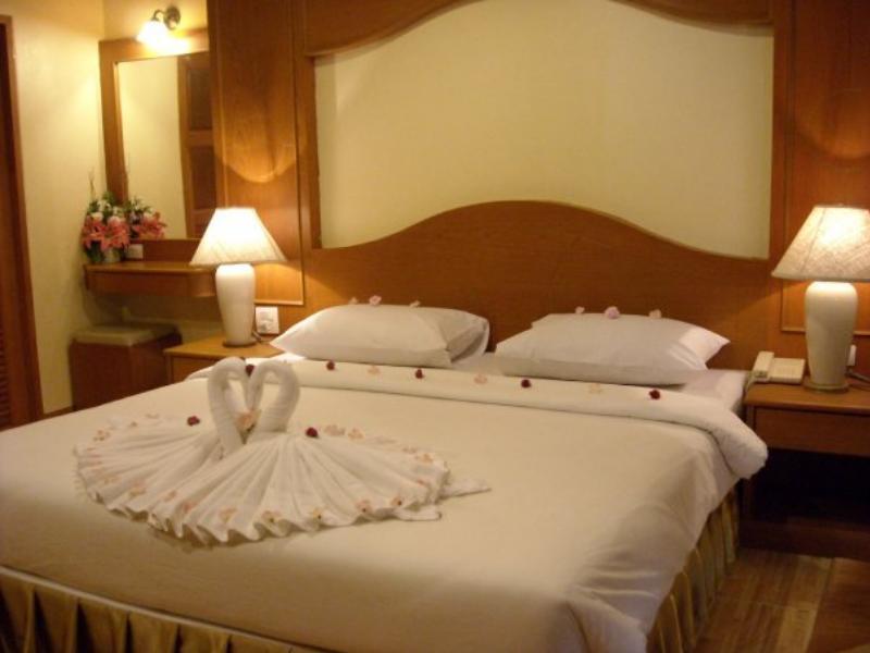 U Tai Tip Guest House Phuket Exterior photo